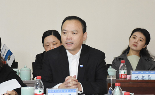 新街街道市人大代表、政协委员视察活动走进五彩堂电缆座谈交流