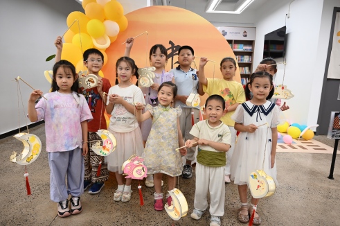 月满华诞，“灯”暖时光！五彩堂电缆亲子花灯手作“造趣”记