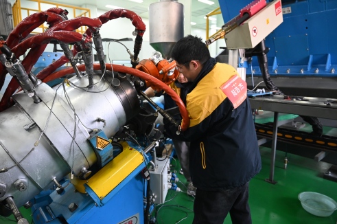 五彩堂股份多能工岗位技能竞赛交联工序实操考试收官